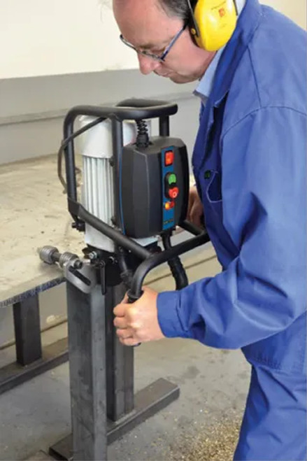 ITM BM21S BEVELLER FOR STAINLESS STEEL, 240V 1.6KW MOTOR, 0-60 DEGREE, MAX BEVEL WIDTH 21MM ITM BM21S BEVELLER FOR STAINLESS STEEL, 240V 1.6KW MOTOR, 0-60 DEGREE, MAX BEVEL WIDTH 21MM