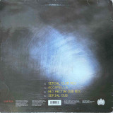 Actual image of the back cover of Serial Diva's Keep Hope Alive (Remix) second hand vinyl record taken in our Melbourne record shop
