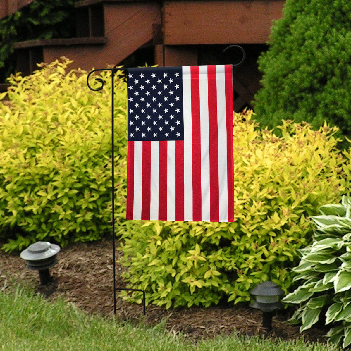 Briarwood Lane Garden Flag - Thumbnail 4