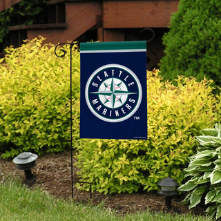Briarwood Lane Seattle Mariners MLB licensed garden flag with navy blue and green colors displayed outdoors.