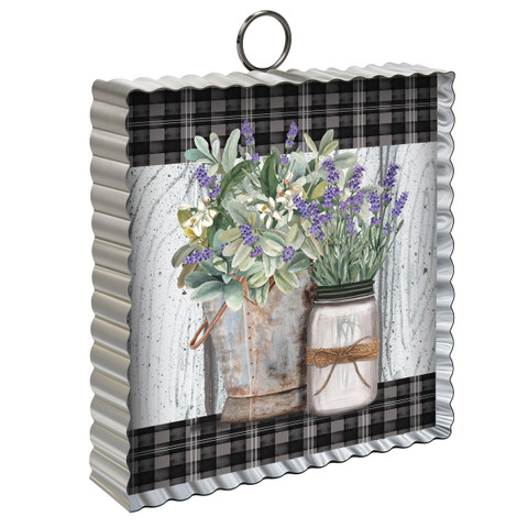 Metal mini moment with Farmhouse Flowers design, featuring two mason jars with purple and white blooms.