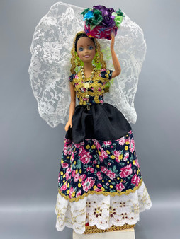 Oaxaca Doll Green Vail
