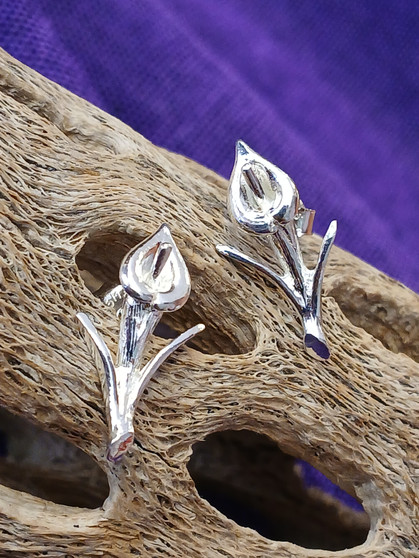 Calla Lily Silver Earrings