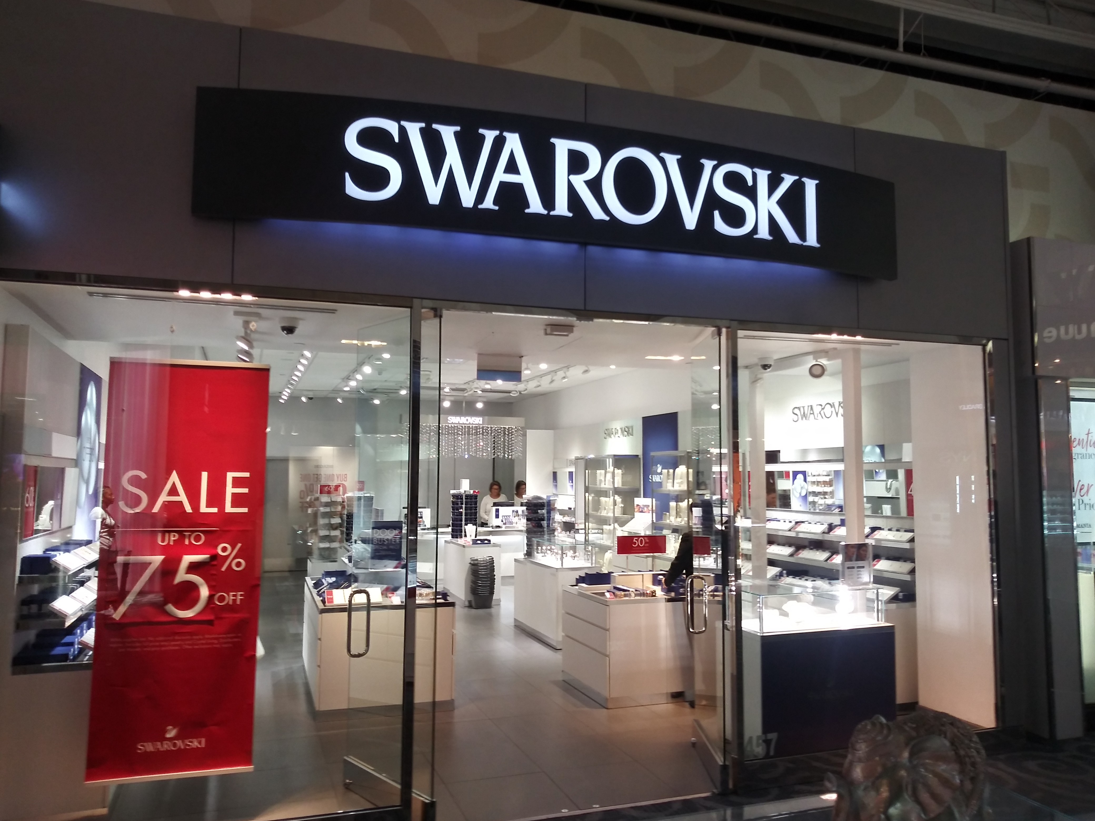 sawgrass-mall-swarovski.jpg