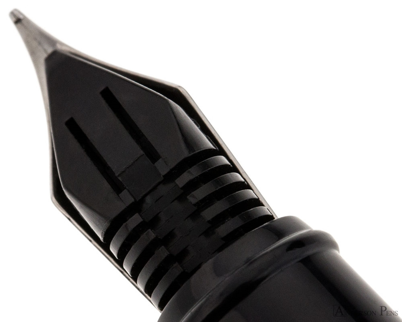 Sheaffer 300 Glossy Black Fountain Pen