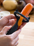 Vegie Peeler - Cat shaped - black - Peleg Design