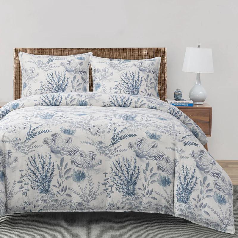 Caron's Beach House Oceania Paradise Comforter