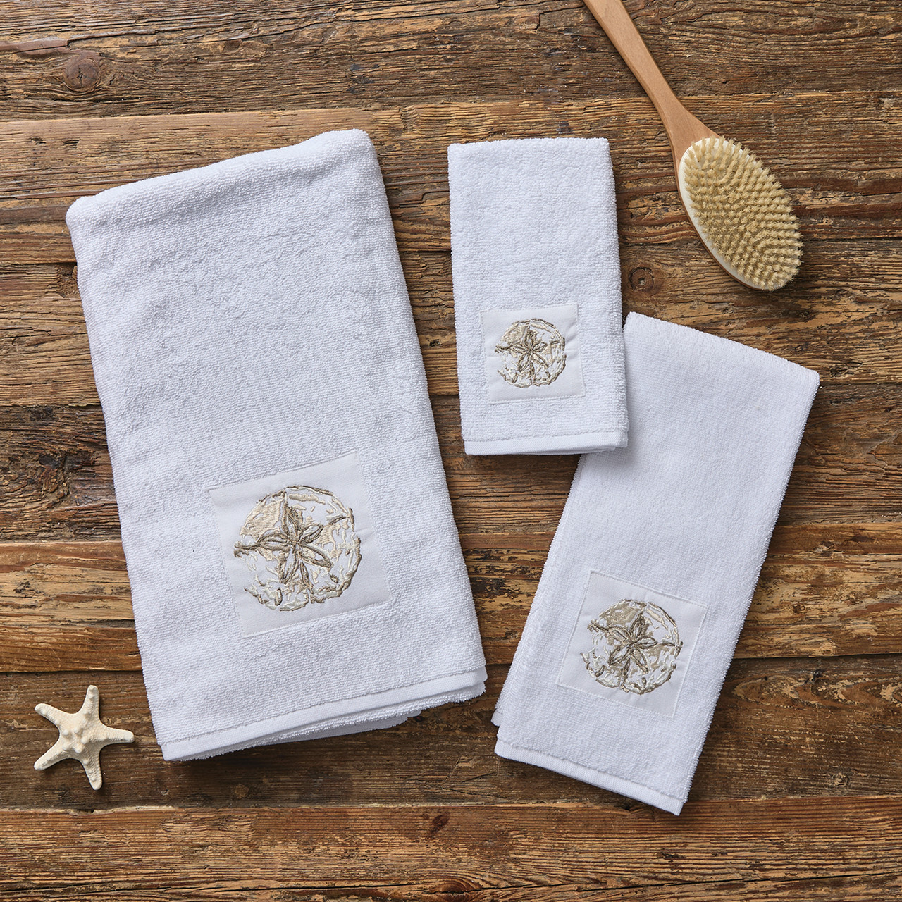 Caron's Beach House Shell Cove Bath Towel - Thumbnail 2