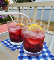 Blackberry Lemon Smash Summer Cocktail!