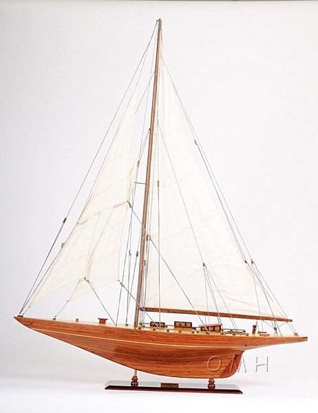 Shamrock Yacht L Sailing Model 