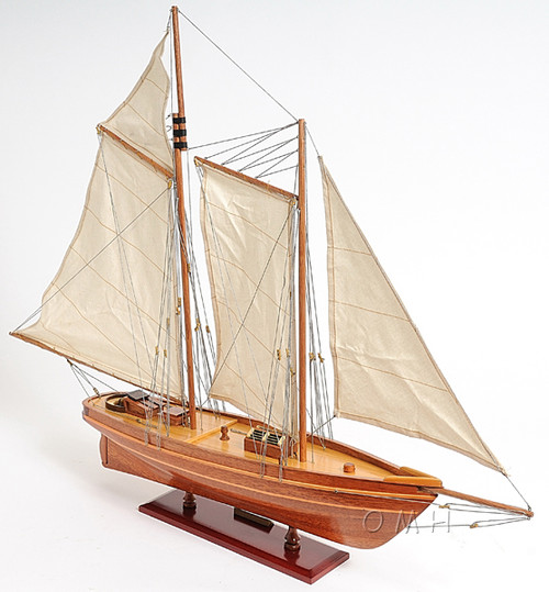 America Yacht Sailboat Model