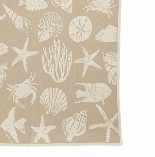 Sea Life and Shells Eco-Knit Lux Throw close up