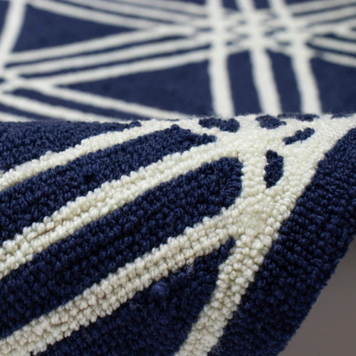 Navy Hex Geometric Hand-Tufted Area Rug close up details 1