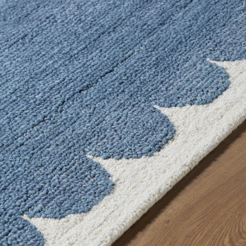 Long Island Dark Blue and Cream Scallop Handmade Wool Rug edge