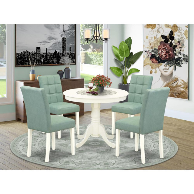 5 Piece Dinner Table Set contain A Wooden Table