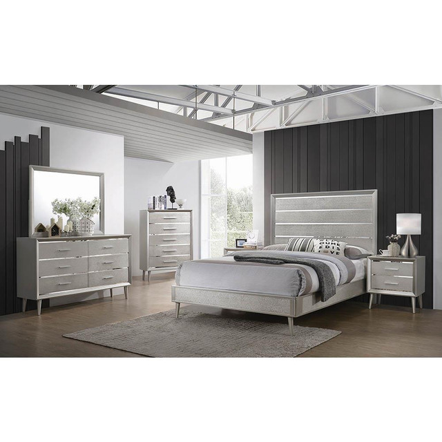 Ramon 5-piece Full Panel Bedroom Set Metallic Sterling