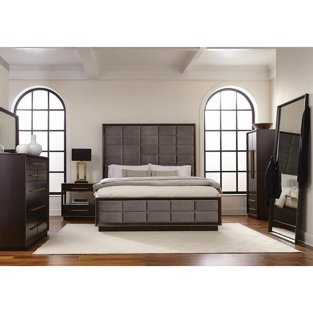 Durango Queen Upholstered Bed Smoked Peppercorn and Grey