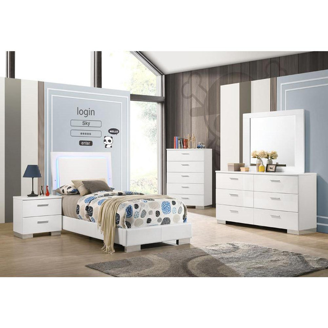 Felicity 4-piece Twin Bedroom Set with LED Headboard Glossy White