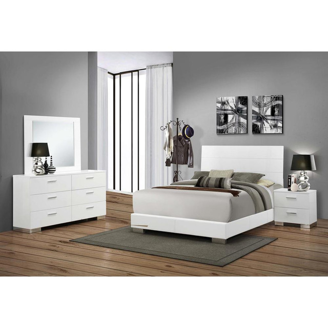 Felicity 4-piece Eastern King Bedroom Set Glossy White