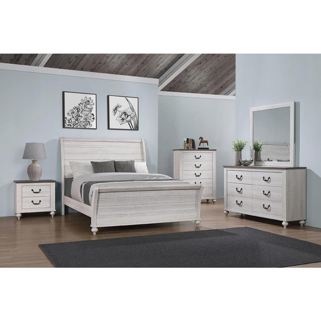 Stillwood 5-piece California King Panel Bedroom Set Vintage Linen