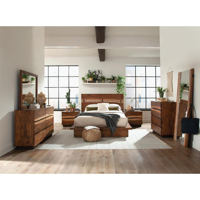 Winslow 5-piece Queen Bedroom Set Smokey Walnut