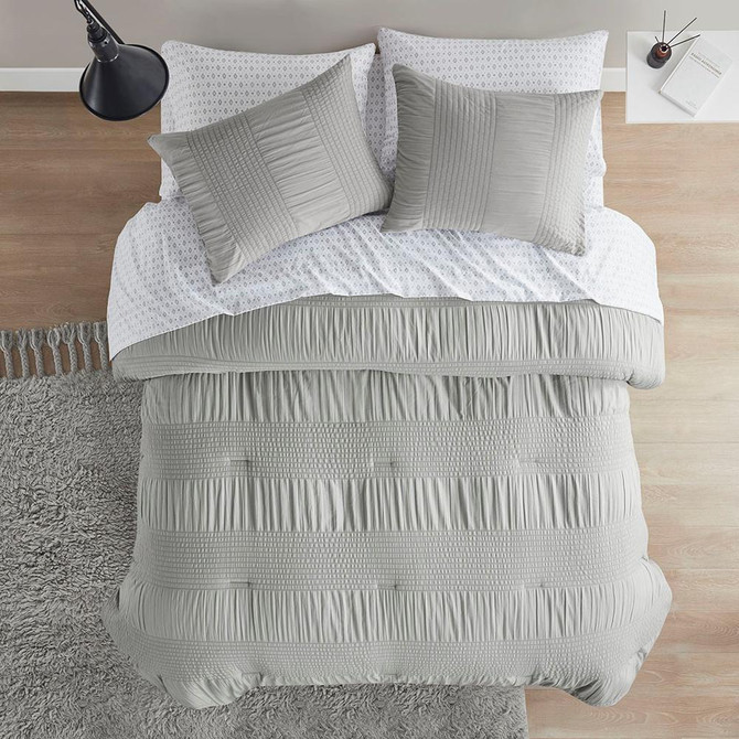 100% Polyester 7 Piece Comforter Set - Cal King