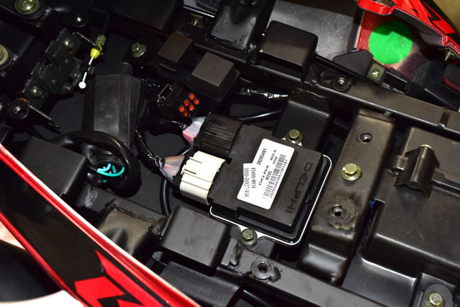 RX3 Cyclone Accessory Outlets Installation Image