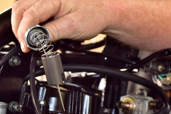 TT250 Carburetor Maintenance Image