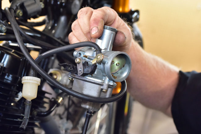 TT250 Carburetor Maintenance Image