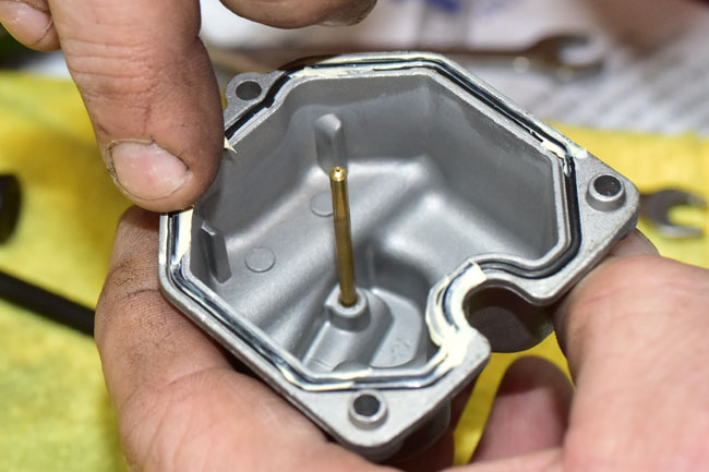 TT250 Carburetor Maintenance Image