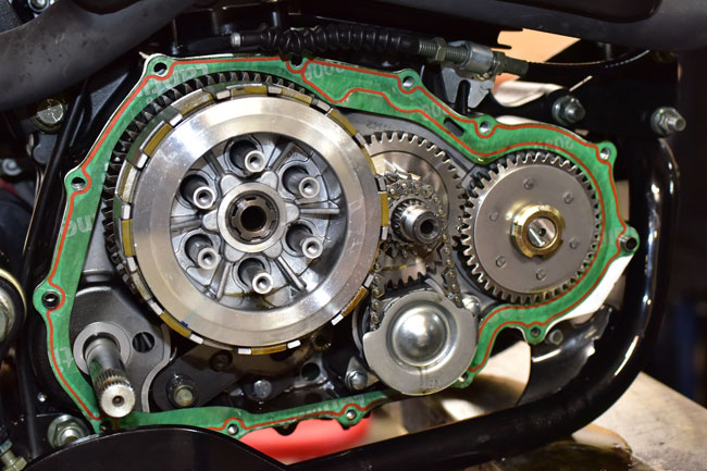 TT250 Clutch Replacement Image