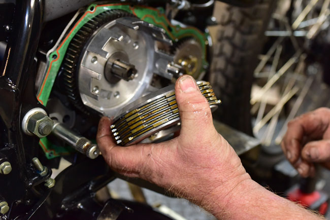 TT250 Clutch Replacement Image