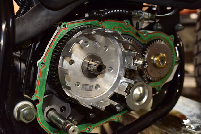 TT250 Clutch Replacement Image