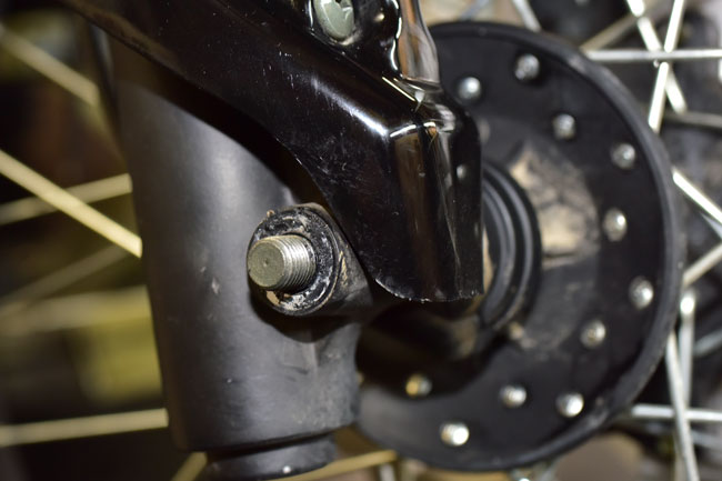 TT250 Front Wheel Removal and Installation