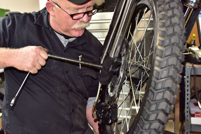 TT250 Front Wheel Removal and Installation