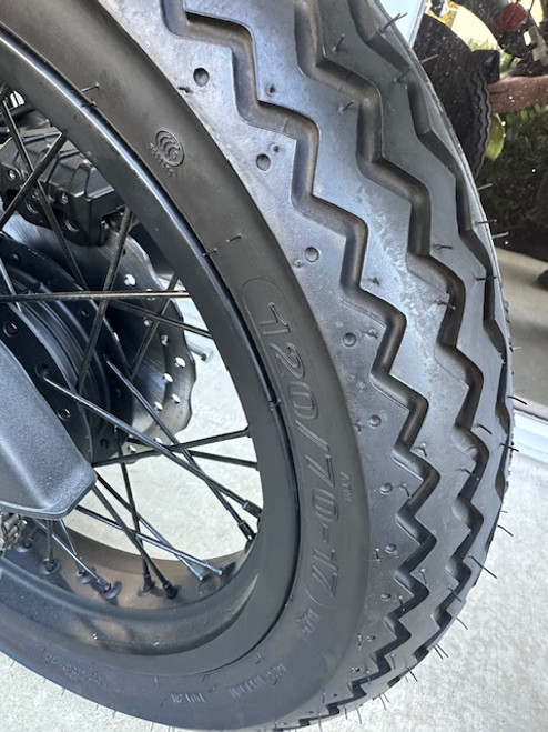 Rear Wheel Tire 120/70-17 for SG250