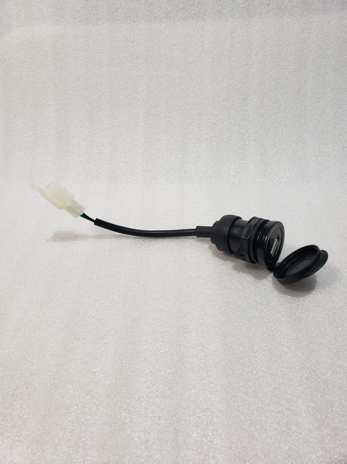 M25-101-04125 USB plug 2020-UP Monterey