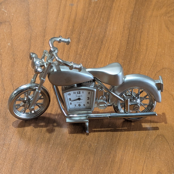 Sheffield Die-Cast Miniature Motorcycle Desk Clock (Pre-Owned / Loose)