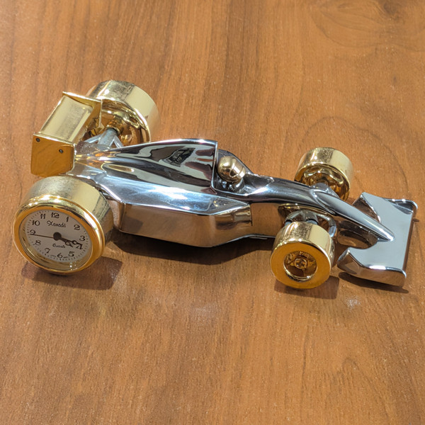 Xanadu Two-Tone Die-Cast F1 Race Car Desk Clock (Pre-Owned / Loose)