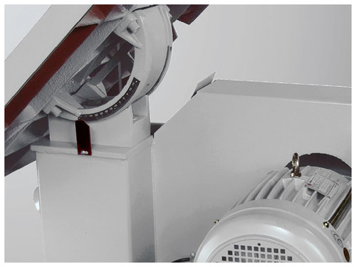 Tiltable table to 45° Table can be manually tilted from 0~45o and the angle is displayed on a scale with a pointer. The table and trunnion system is made of cast iron for optimum rigidity and durability.