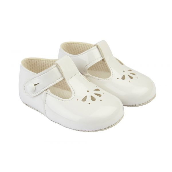 Baypods B617 White Patent Soft Sole Baby Shoes with Petal Cut