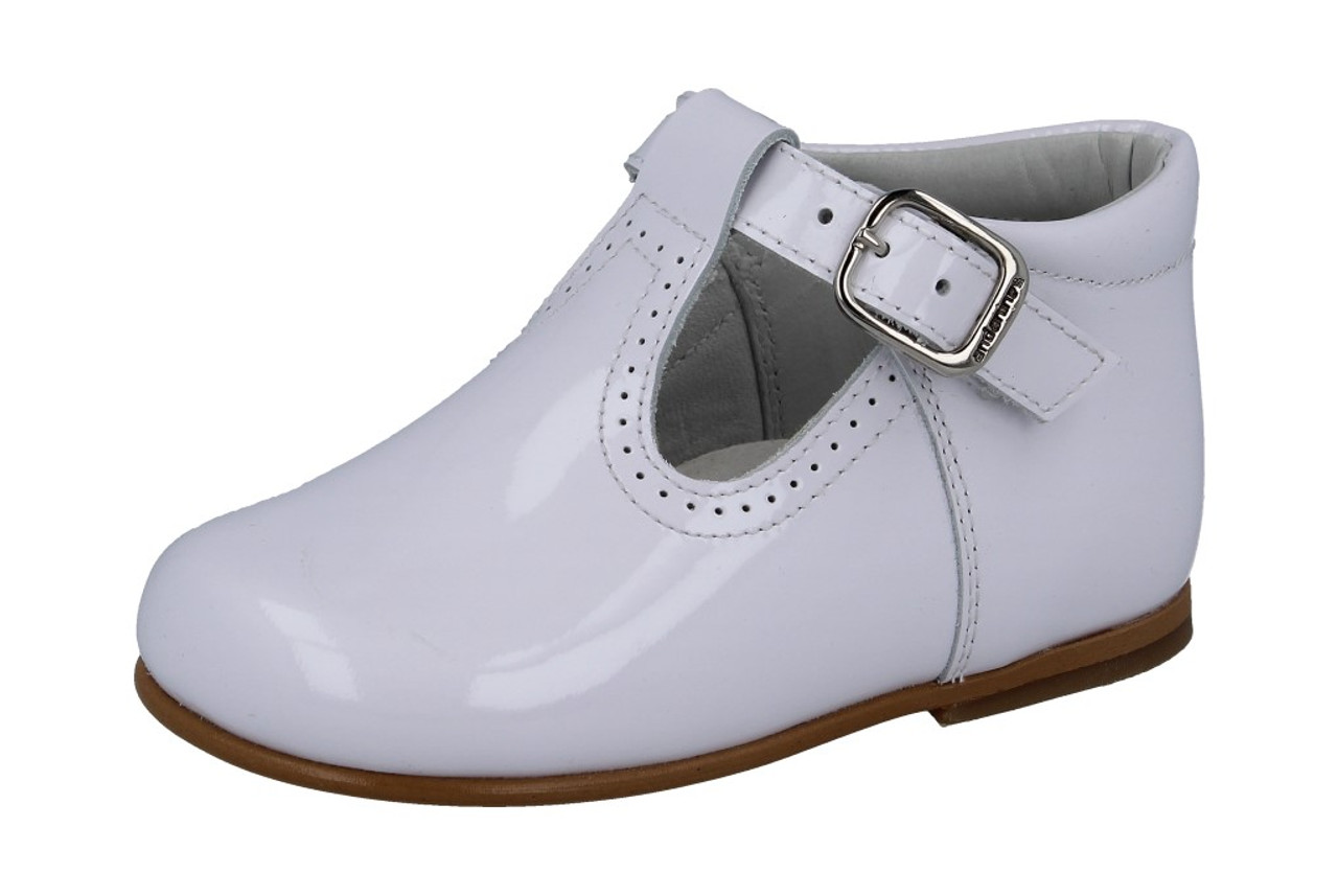 White t bar sales shoes for toddlers