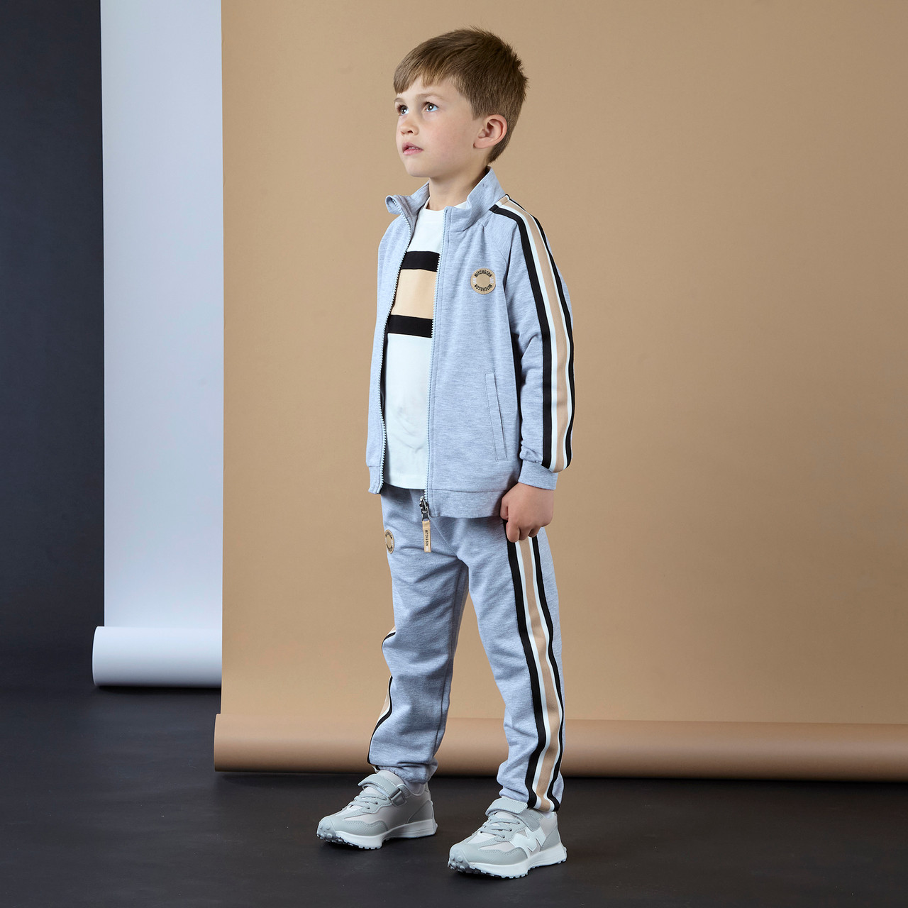 Son and daughter 2点set Mitch & Son Boys Grey Melange Zipper Tracksuit with Stripes Down