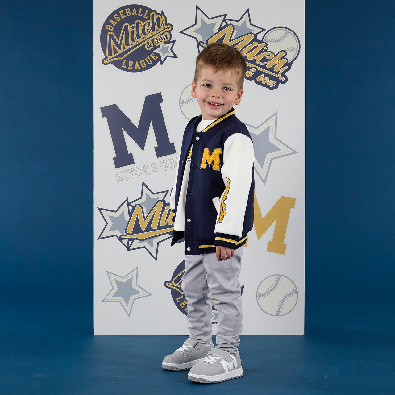 極美品 MIN-NANO x ONAIR Varsity Jacket MIN-NANO × ON AIR ヴァーシティジャケットが国内1月6日に発売