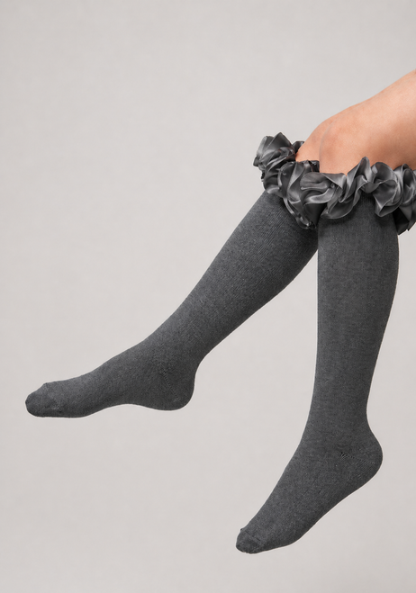 Caramelo Grey Ruffle ribbon Knee High socks 044918