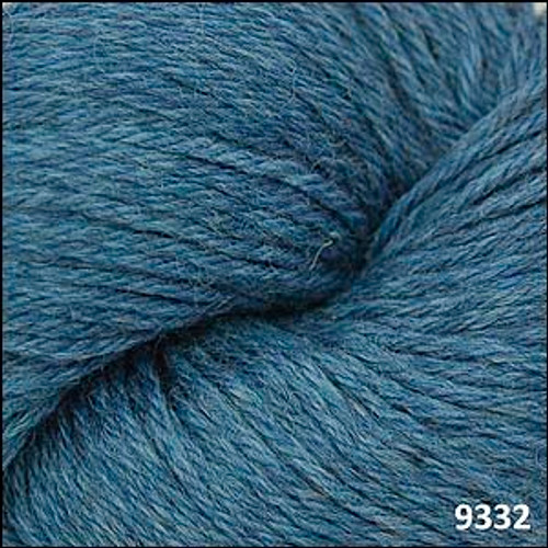 Closeup of Cascade Yarns - 220 Peruvian Wool - Sapphire 9332