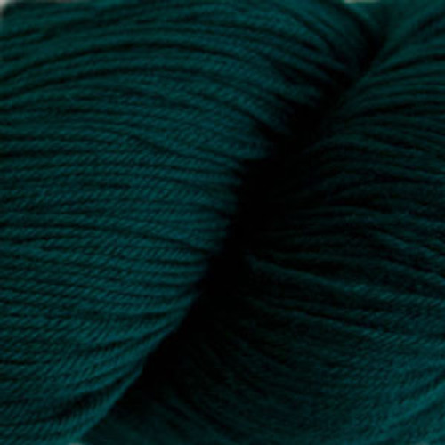 Closeup of Cascade Yarns - Heritage - Hunter Green 5657