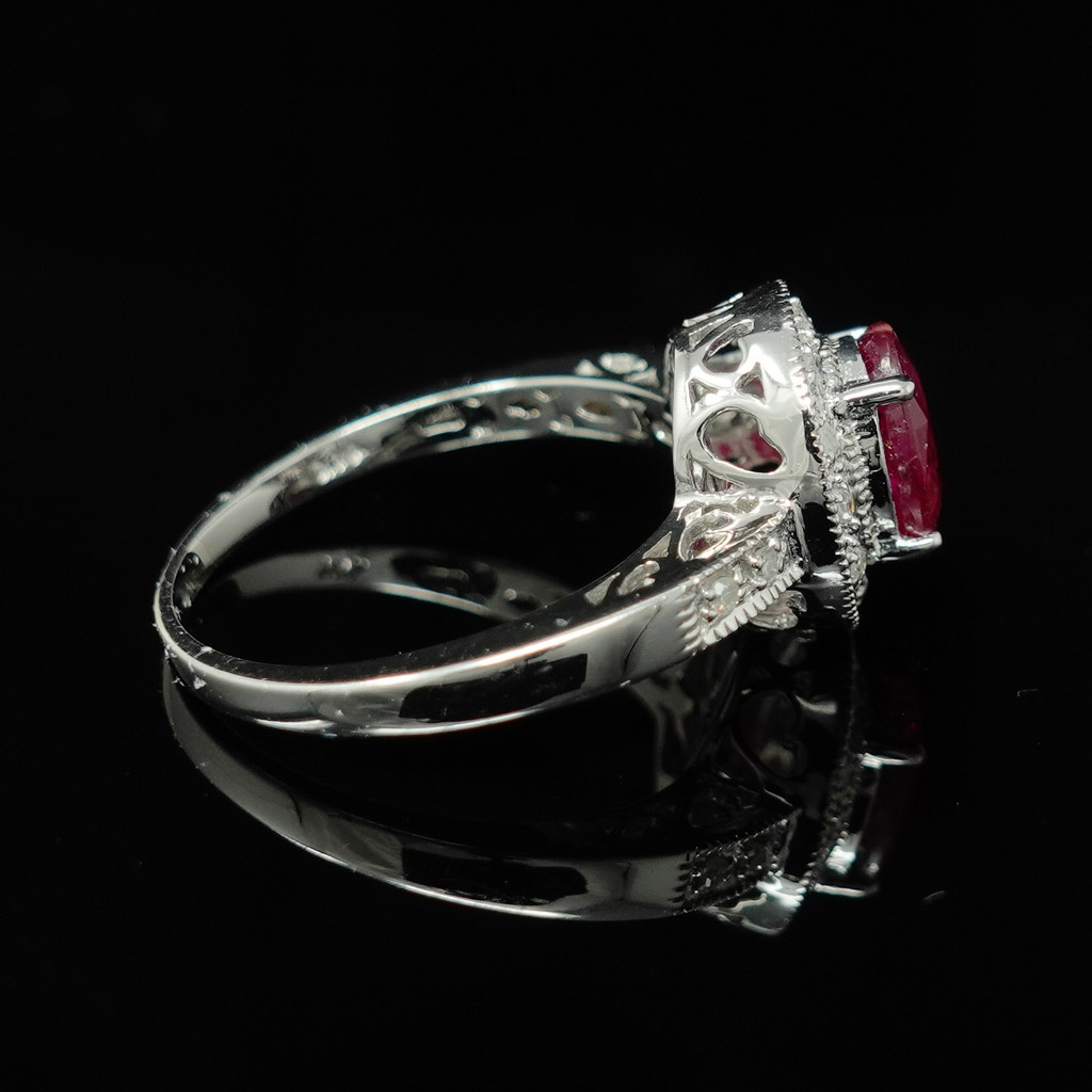 Vintage 14K White Gold Ring with Red Gemstone and Diamonds
