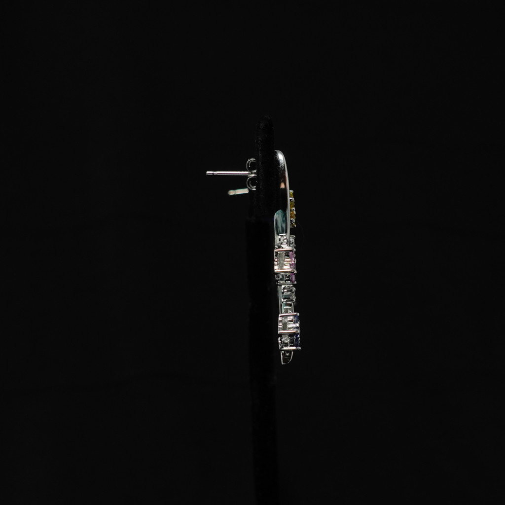 Vintage 14K White Gold Flower Earring