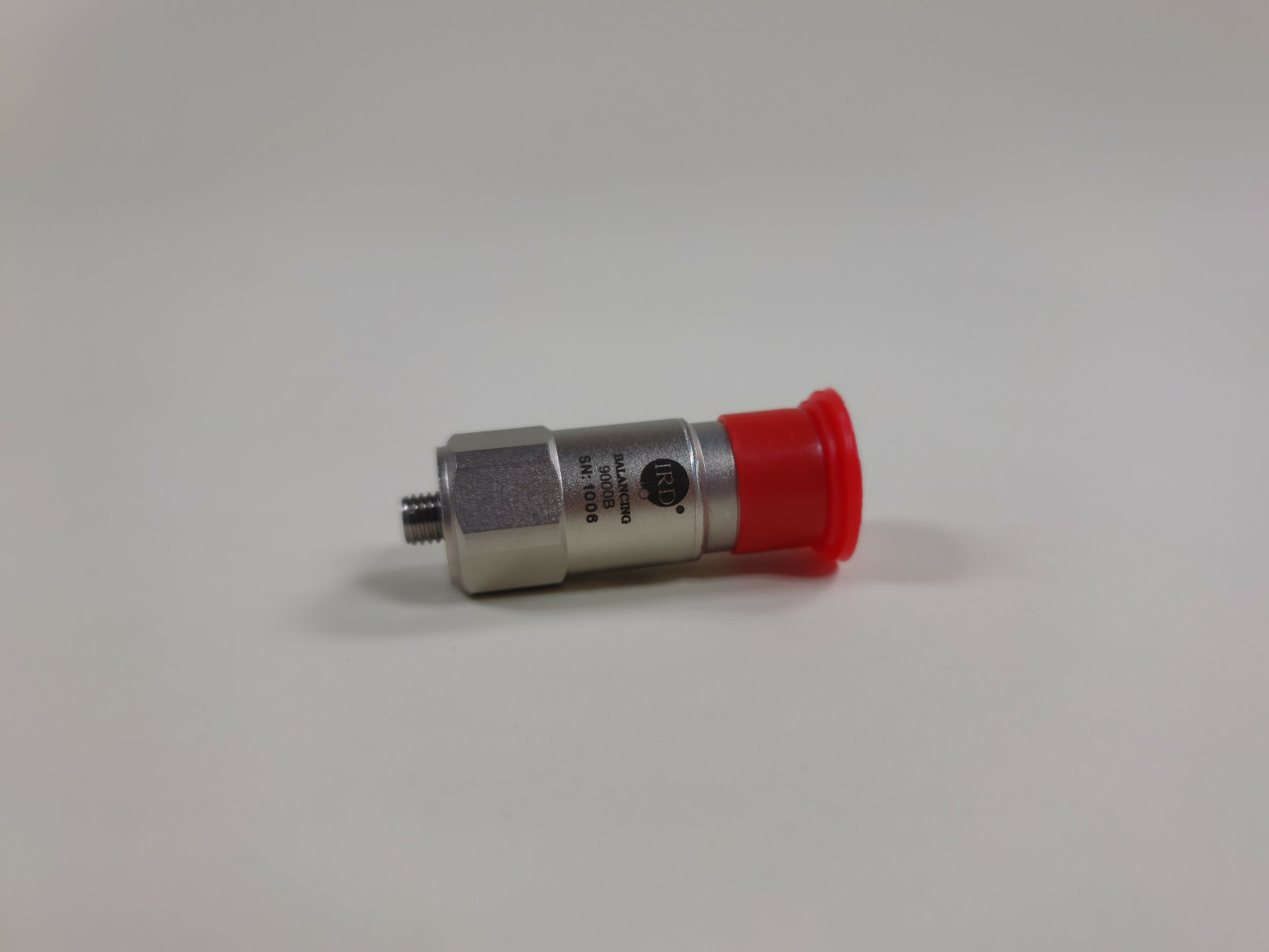 9000B General Purpose Accelerometer